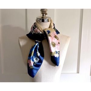Vintage Floral Floral Scarf with Gold Background